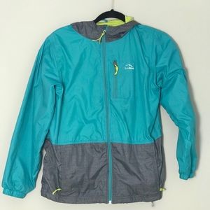 LL Bean women’s windbreaker jacket Large.
